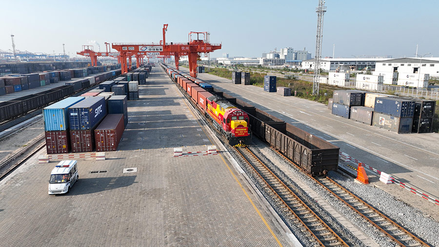 Laluan Baharu Darat-Laut Barat Buka Pelayaran Baharu