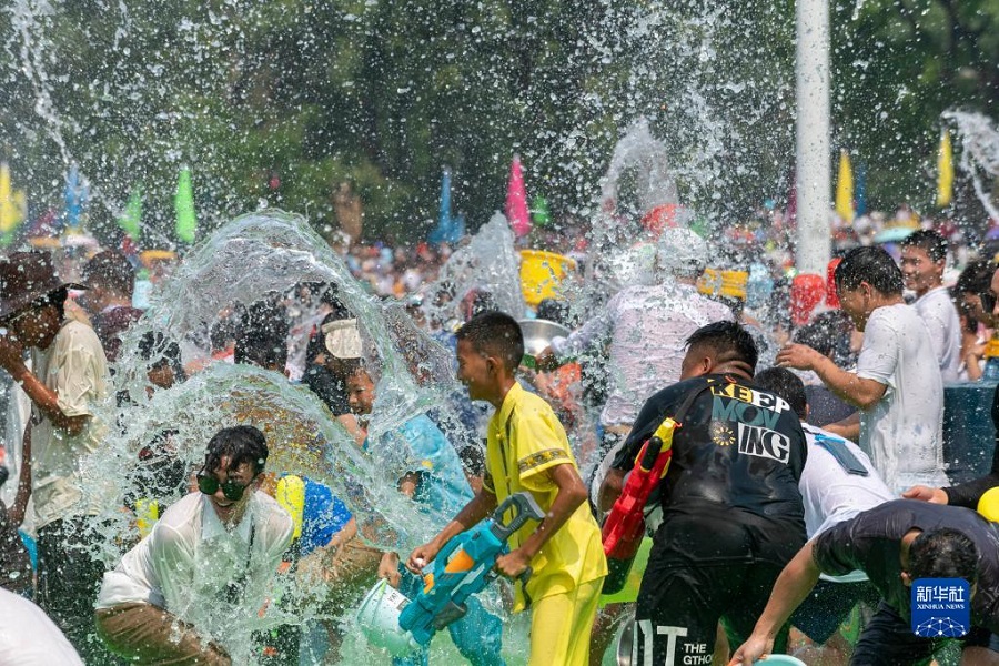 Pesta Songkran Disambut Meriah di Yunnan