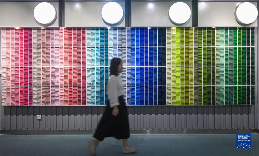 Pangkalan Stokin Terbesar Dunia Rekod Pertumbuhan Mengagumkan