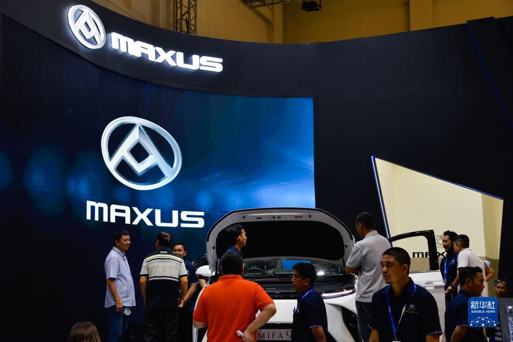 Kereta Jenama China Gamit Pengunjung di Indonesia