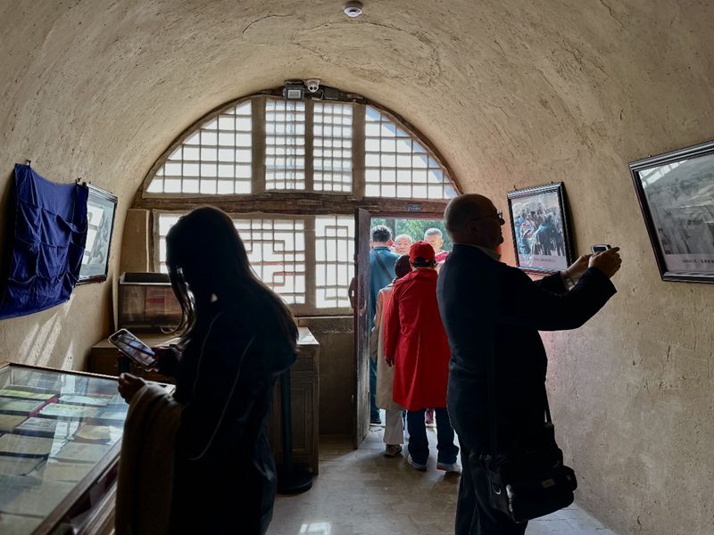 Rakan Antarabangsa Lawat Yan'an untuk Mengetahui tentang