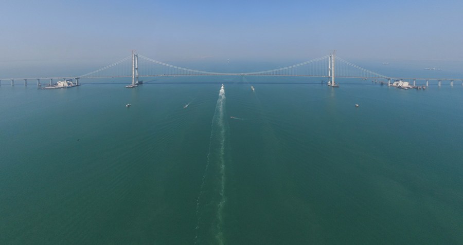 Lebuh Raya Rentas Laut Baharu China Hampir Siap
