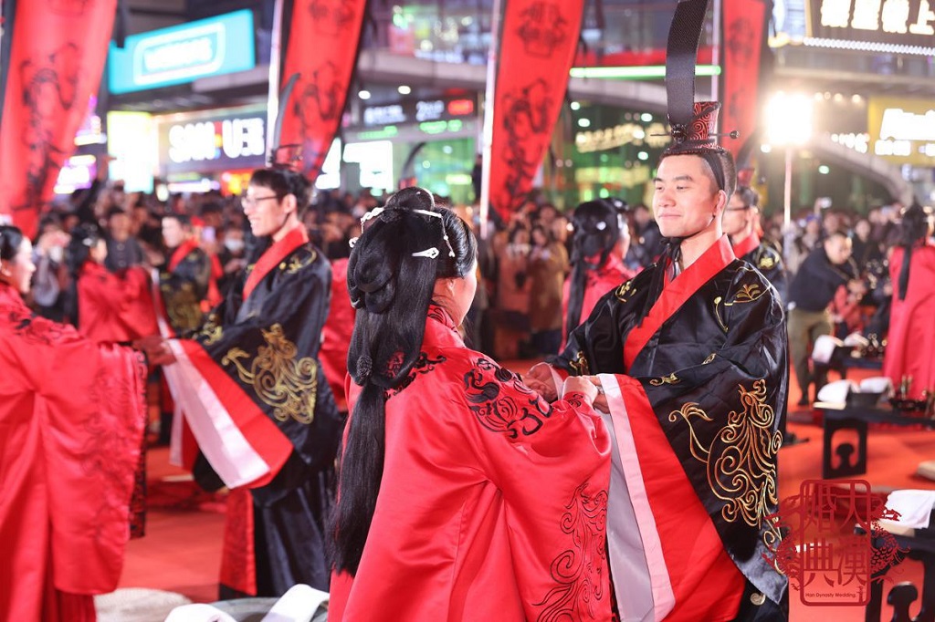 Upacara Tradisional Han Jadi Fesyen Pilihan 29 Pasangan Berkahwin