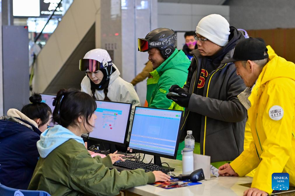 Altay Jadi Destinasi Ski Popular di Xinjiang