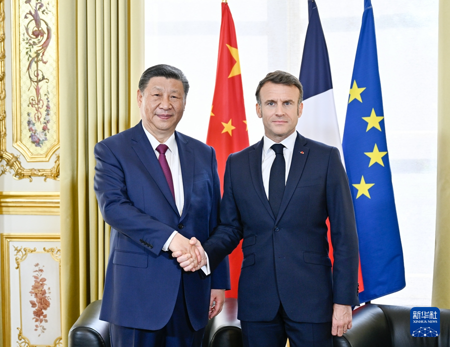 Xi, Macron Adakan Perbincangan