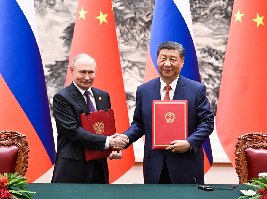 Xi, Putin Bertemu Wartawan
