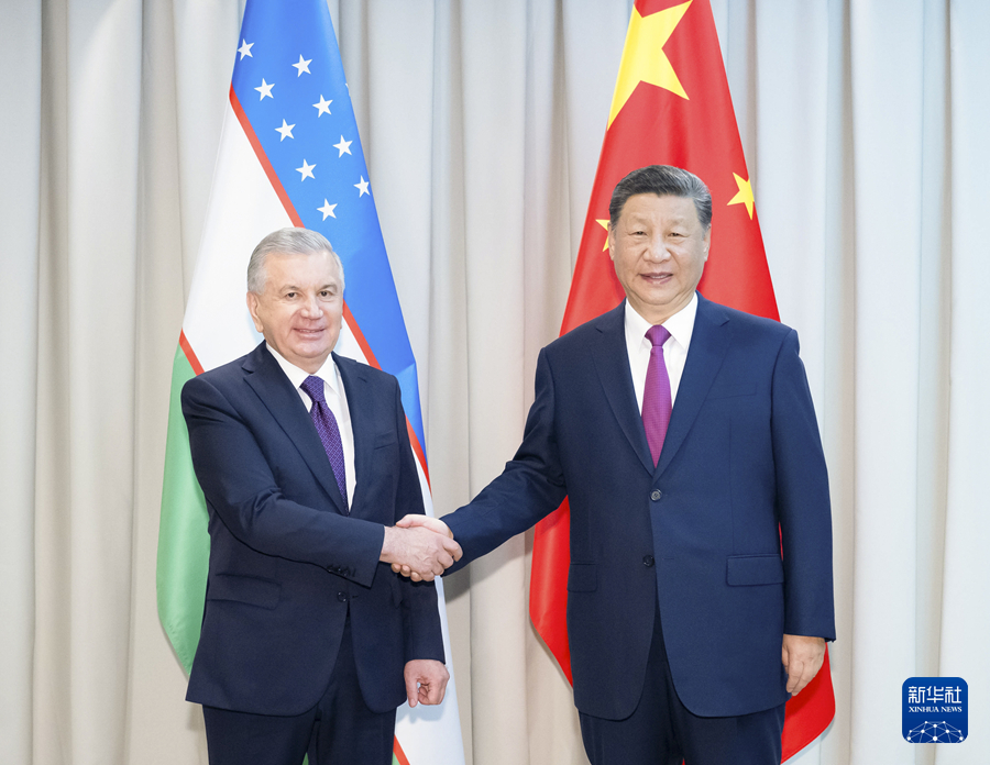 Xi Bertemu Presiden Uzbekistan