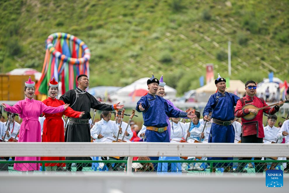 Pesta Nadam Buka Tirai di Mongolia Dalam China