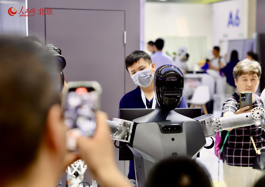 27 Robot Humanoid Ditampilkan dalam WRC 2024