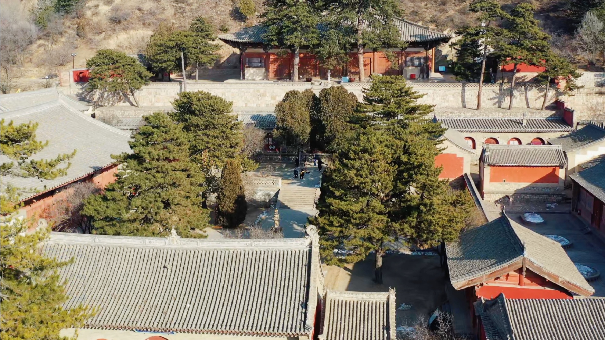 Dibina pada 1,500 tahun yang lalu, Kui Foguang terkenal dengan Dewan Timurnya, yang diberikan gelaran “Khazanah Seni Bina Purba China No.1” oleh Liang Sicheng, arkitek terkemuka China.