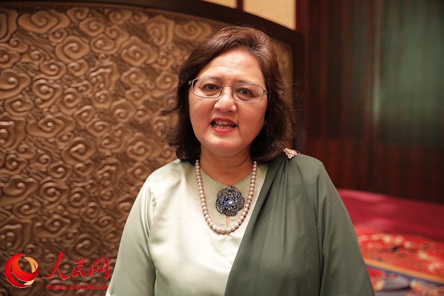 Ketua Pengarah Pendidikan Tinggi Malaysia, Profesor Datuk Dr. Azlinda Azman ditemui selepas Majlis Penamaan Semula Kursi Pengajian Melayu Beijing Foreign Studies University (BFSU) pada 21 September 2024, di Beijing, ibu negara China. (People’s Daily Online/Wang Jing)