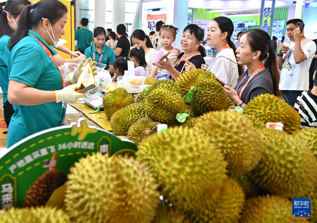 Durian, Kayu Ros, Kopi ASEAN antara Produk Bintang dalam CAEXPO ke-21