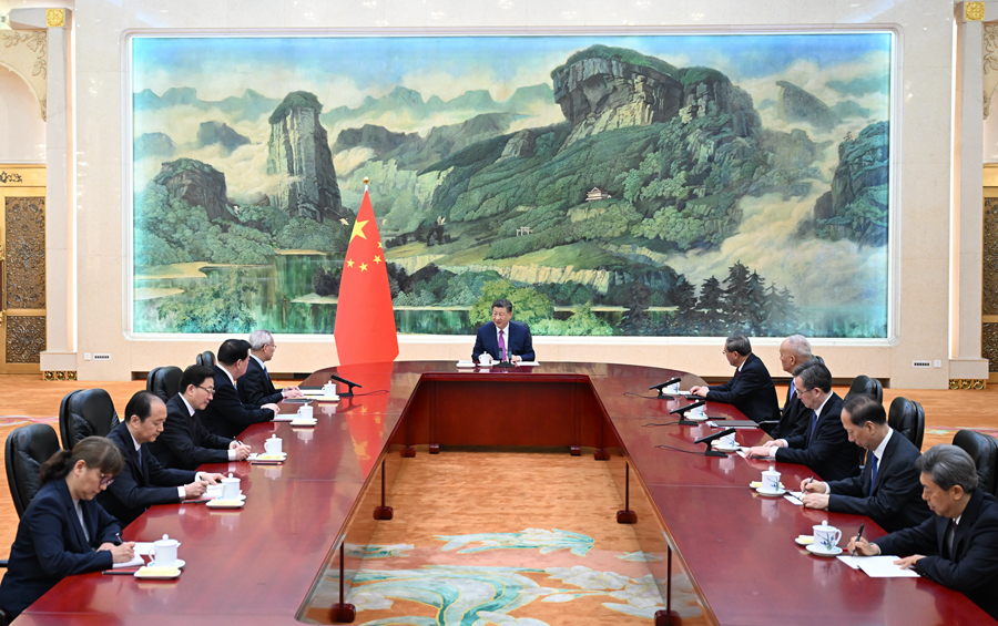 Xi Ditemui Ketua Eksekutif SAR Macao Baharu