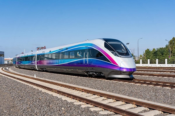 Laluan pelancong Sanya ke Ledong di wilayah Hainan dibuka untuk operasi pada hari 16 November 2024. [Foto untuk China Daily] 