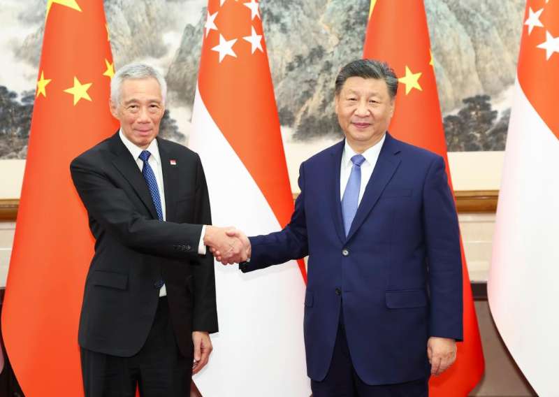 Presiden Xi Bertemu Menteri Kanan Singapura Lee Hsien Loong