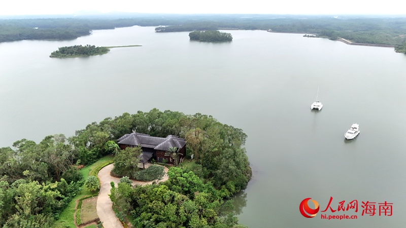 Foto menunjukkan Tasik Nanli di kaunti Ding’an, Provinsi Hainan, selatan China. (People’s Daily Online/Fu Wuping)