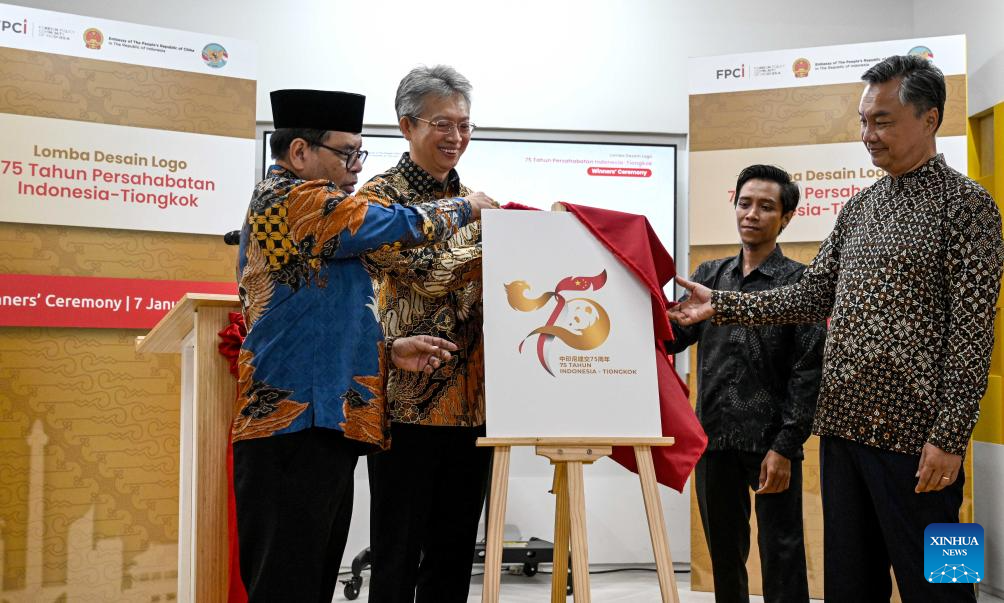 Indonesia, China Umum Logo Sambutan 75 Tahun Hubungan Bilateral