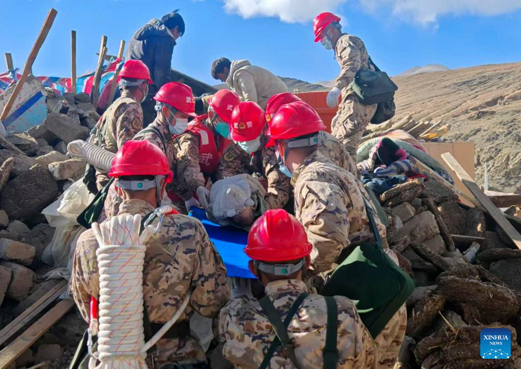 Usaha Menyelamat Habis-habisan di Xizang