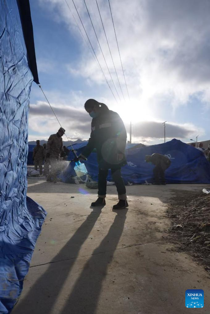 Usaha Menyelamat Habis-habisan di Xizang