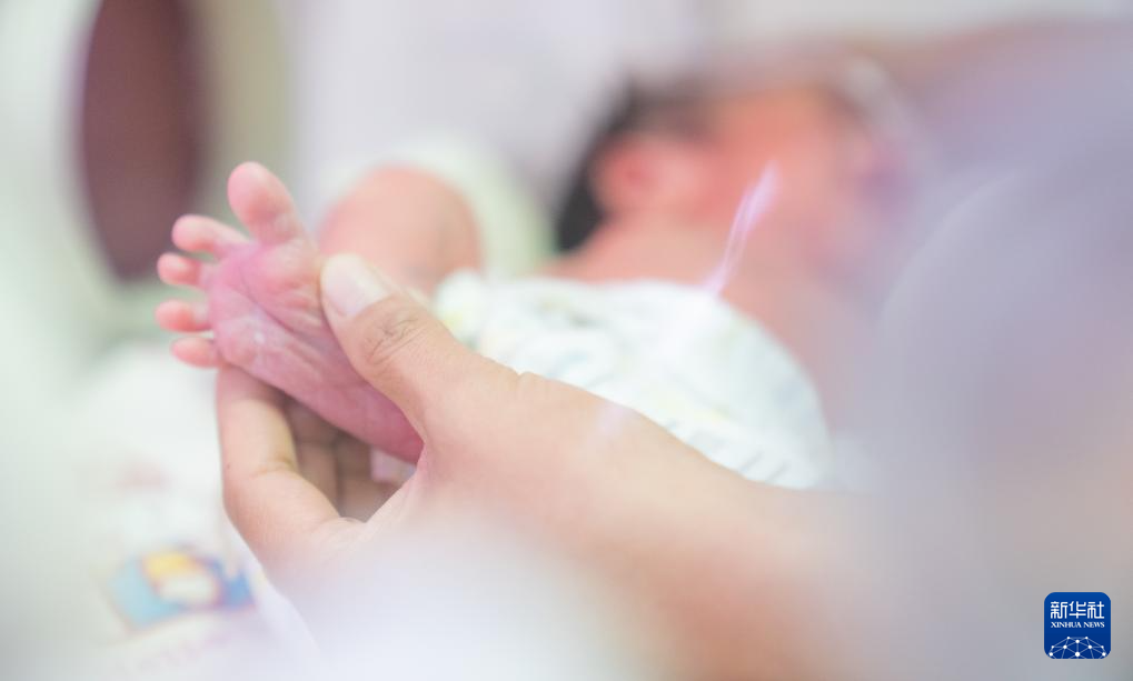 Bayi Pertama Selamat Dilahirkan di Kaunti Dingri Selepas Gempa Bumi Dahsyat