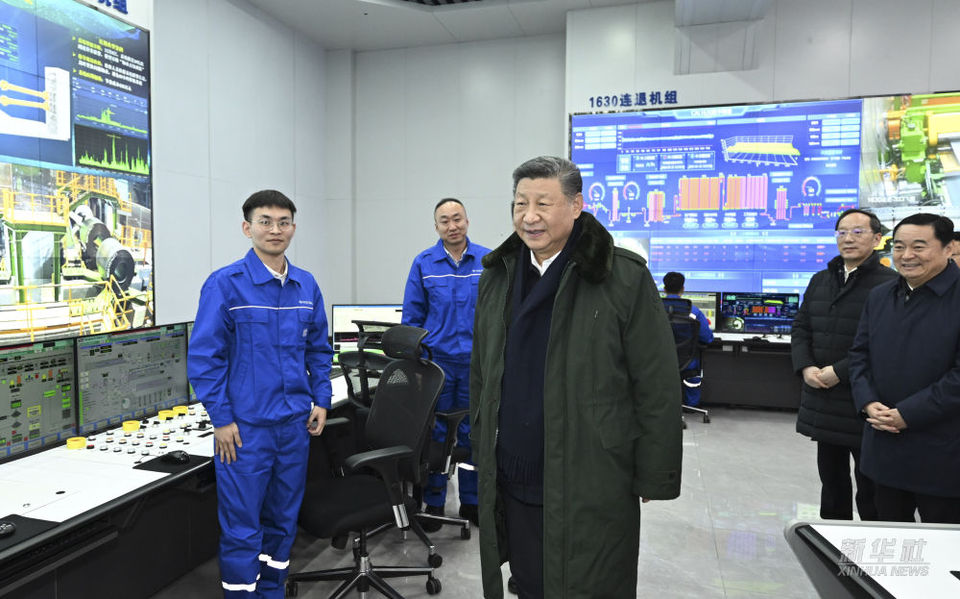 Xi Tinjau Syarikat Pengeluar Keluli di Benxi