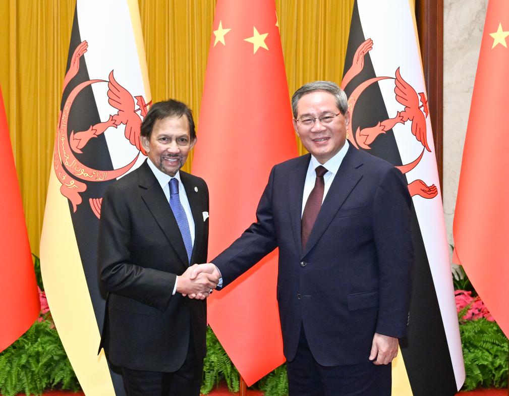 PM Li, Sultan Brunei Adakan Pertemuan di Beijing
