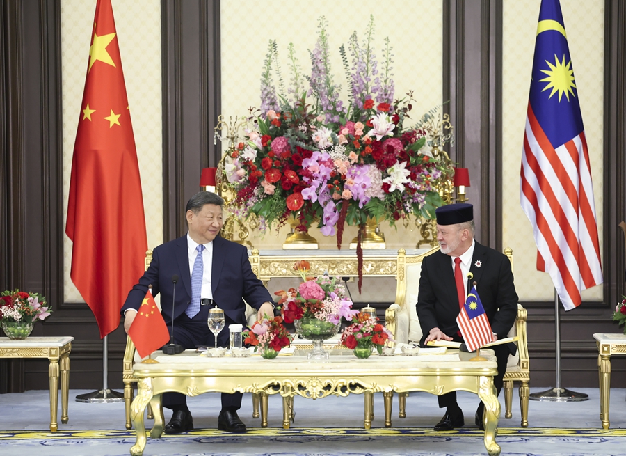 China, Malaysia Sasar 'Lima Dekad Keemasan' Baharu