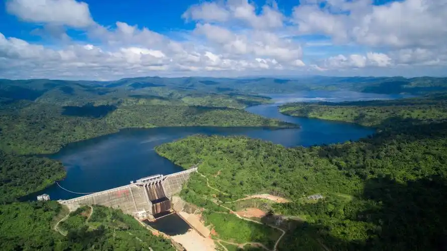 Stesen Hidrokuasa Kamchay di Kampot, Kemboja. (Foto oleh XJ)