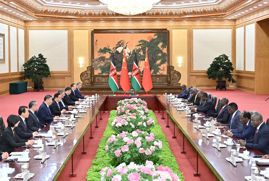 Presiden Xi Jinping Adakan Pertemuan dengan Presiden Kenya di Beijing