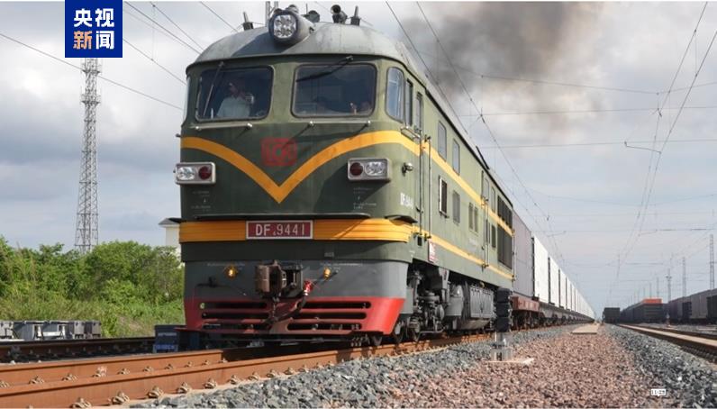 Perdagangan Buah-buahan Semakin Rancak Susulan Operasi Laluan Kereta Api China-Laos