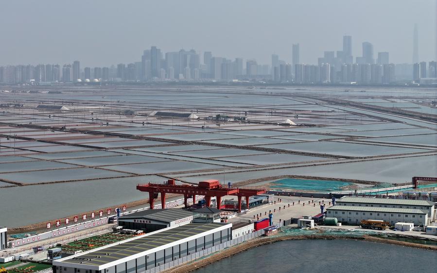 Mesin Korek Terowong Gergasi Seberangi Sungai Haihe
