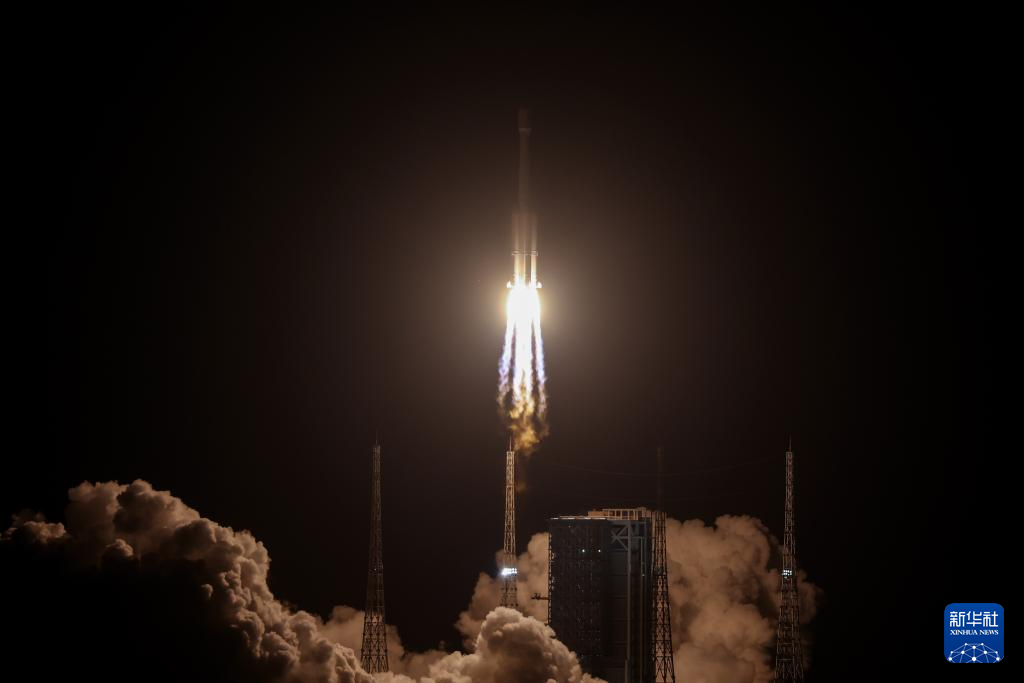 China Berjaya Lancar Satelit Komunikasi ChinaSat 3B