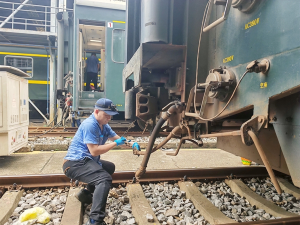 Perkhidmatan Tren Penumpang Rentas Sempadan China-Vietnam Kembali Beroperasi