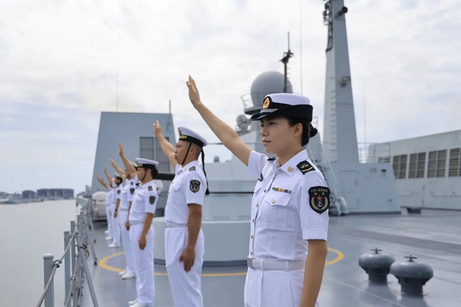 Kapal Changbaishan Tentera Laut China Berlabuh di Brunei