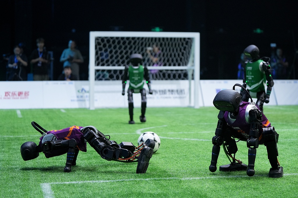 Pertandingan Akhir Roboleague Berlangsung di Beijing