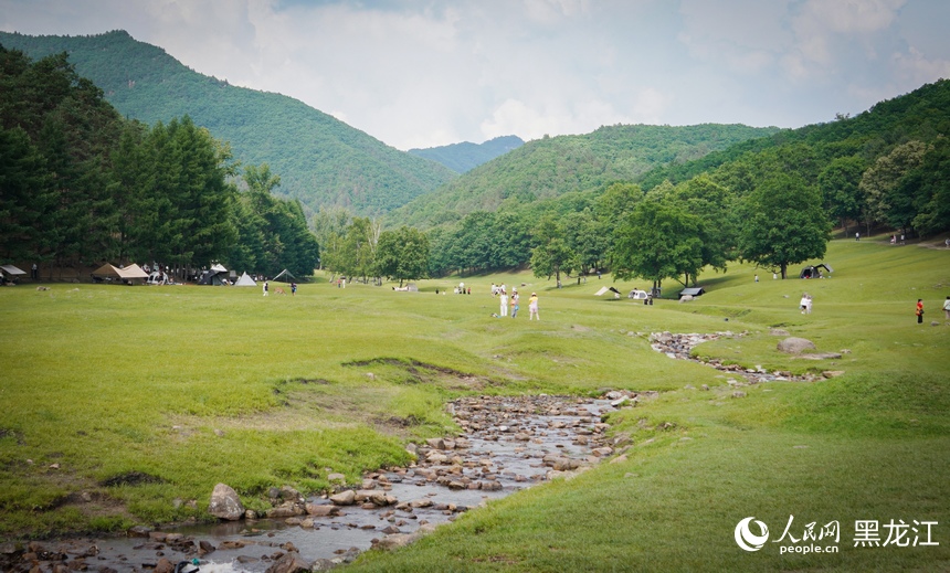 Taman Rusa di Heilongjiang Jadi Tumpuan Pelancong