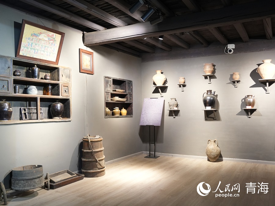 Kubu Kuno di Qinghai Dihidupkan Semula dengan Seni dan Pelancongan