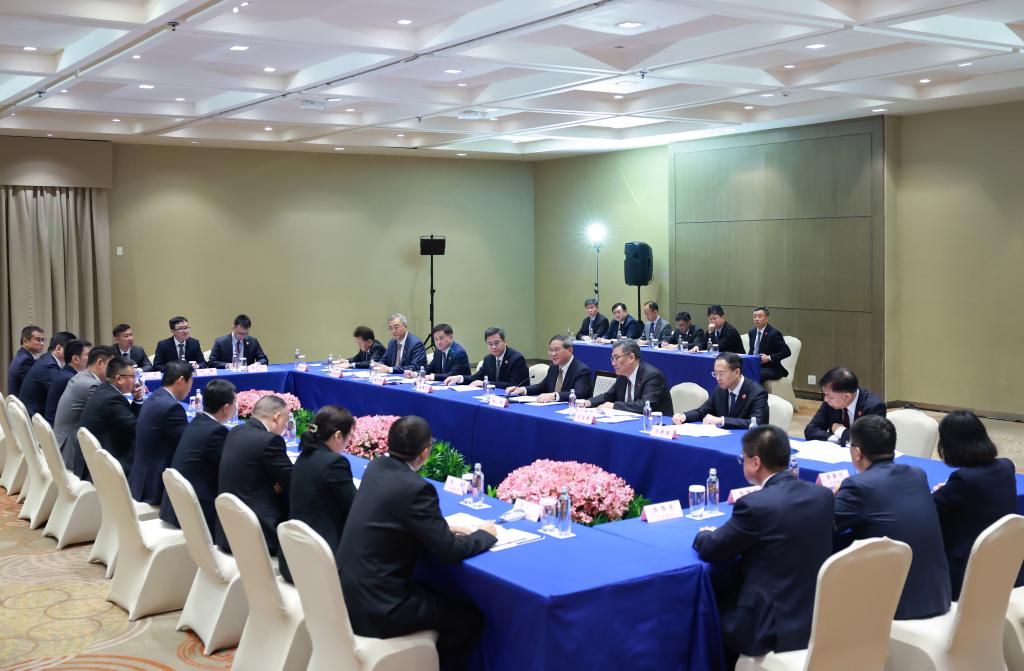 Perdana Menteri China, Li Qiang menghadiri simposium untuk perusahaan China yang beroperasi di Brazil di Rio de Janerio, Brazil pada 8 Julai 2025. (Xinhua/Wang Ye)