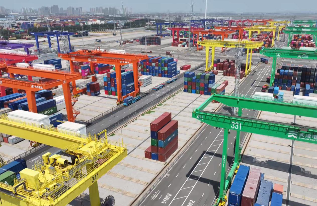 Terokai ‘Pelabuhan Pelangi’ di Tianjin