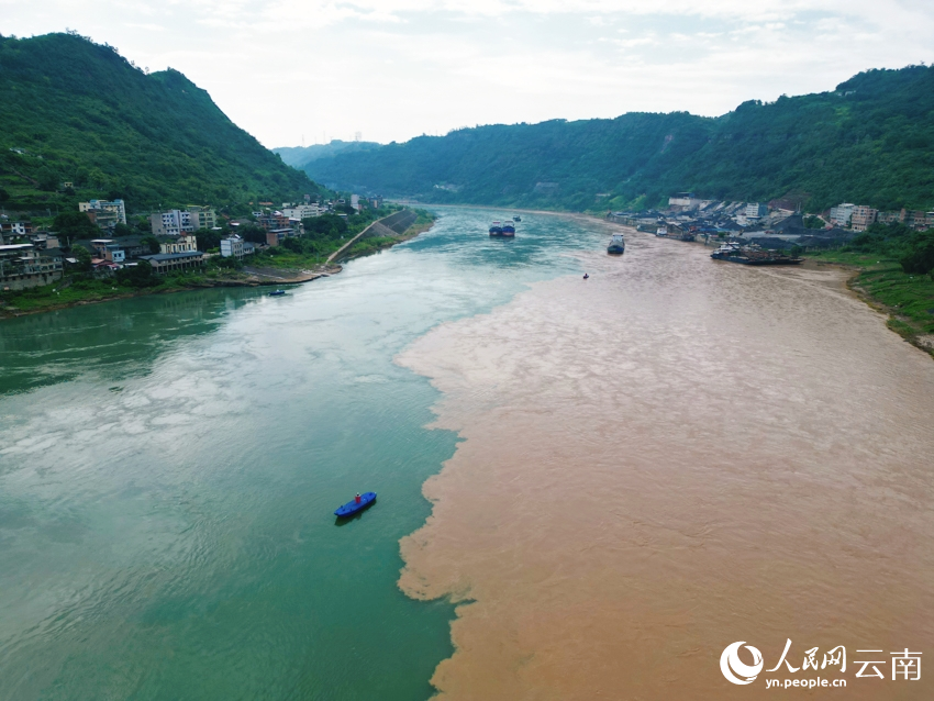 Keajaiban Alam, Kuala Sungai di Yunnan Rupa “Stimbot”