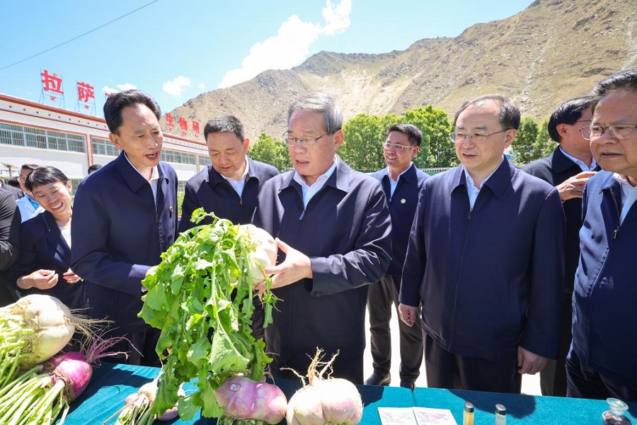 PM Li Beri Penekanan Terhadap Pelaksanaan Projek Utama Negara yang Berkualiti Tinggi