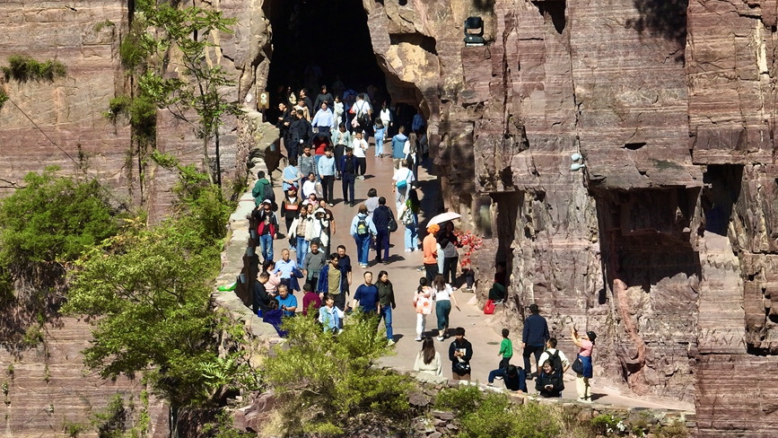 “Jalan Tebing” di Gunung Taihang Pukau Pelancong