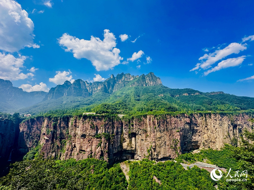 “Jalan Tebing” di Gunung Taihang Pukau Pelancong