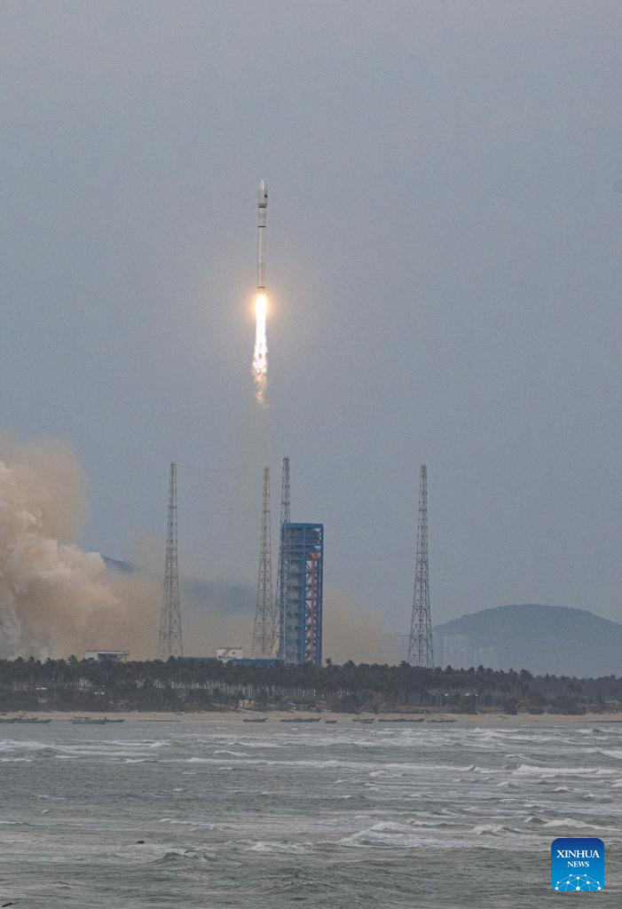 Roket Pembawa Long March-12 Berjaya Hantar Kumpulan Satelit Internet ke Angkasa