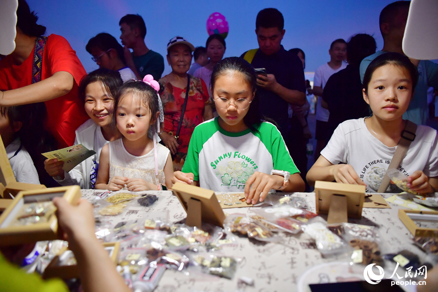 Pesta Malam Bertema TCM di Jiangxi Tawar Pengalaman Rekreasi, Pendidikan Mengasyikkan