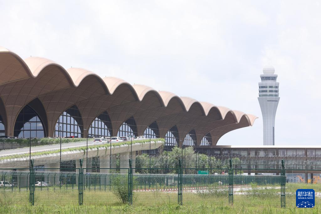 Lapangan Terbang Baharu Kemboja Mula Operasi