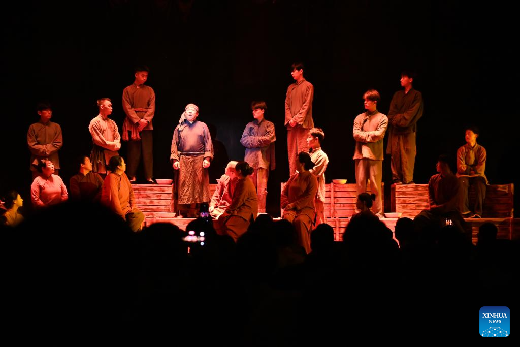 Pementasan Drama Penuh Asyik ‘Encore Dunhuang’ Di Gansu Gamit Penonton